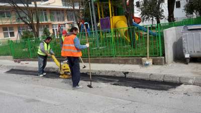 Saniranje udarnih rupa na putevima
