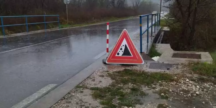 poziv na dodatan oprez